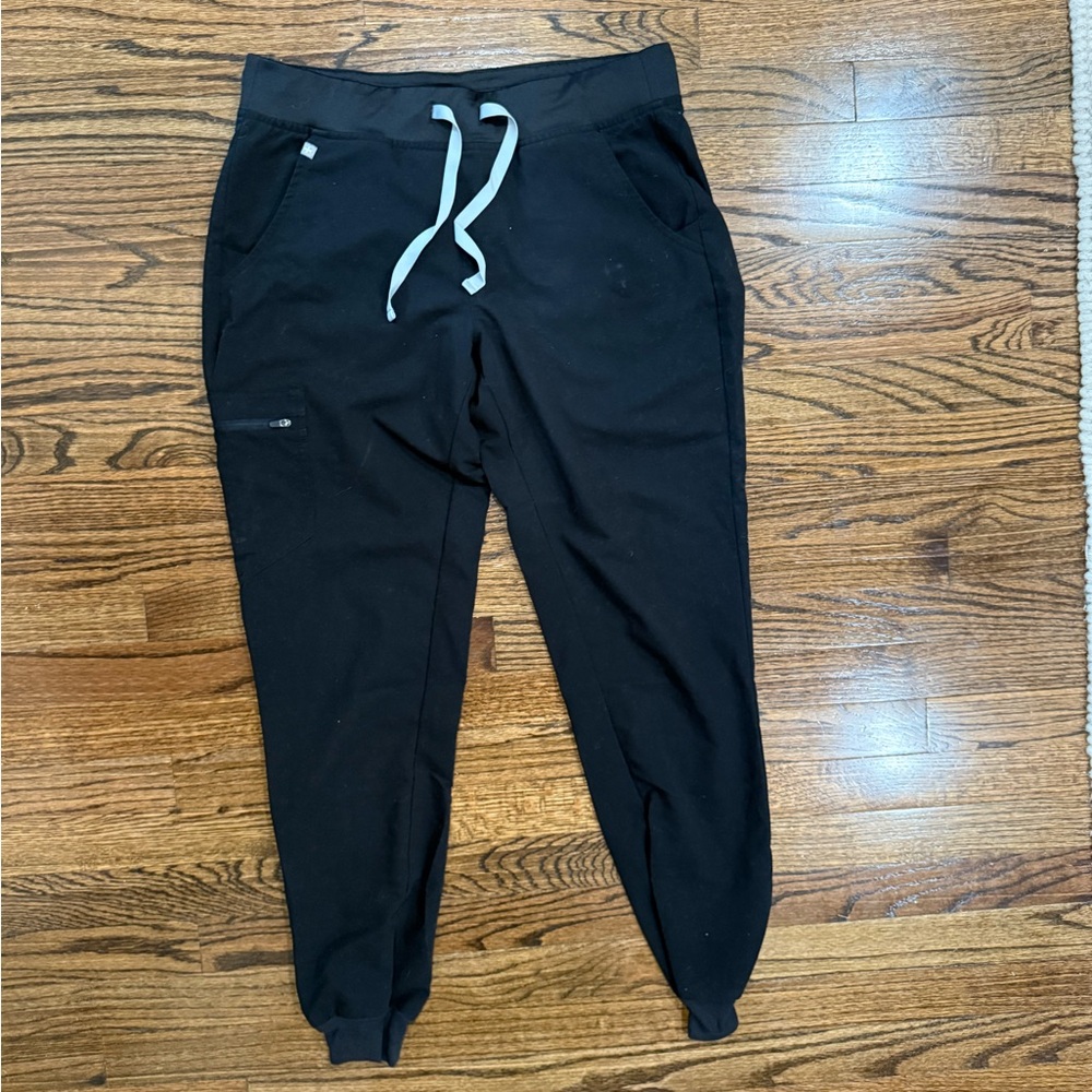 Figs women’s black Zamora joggers Medium Tall